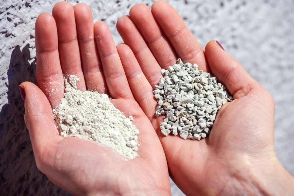 زئولیت چیست و چه ویژگی‌هایی دارد؟